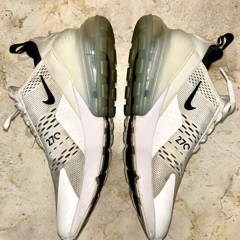 MENS Nike Air Max 270 White Black Athletic Shoes